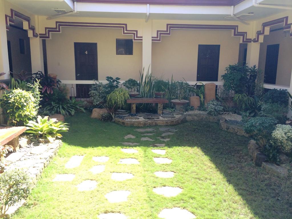 Ysabelle Mansion Bed & Breakfast Puerto Princesa Ngoại thất bức ảnh