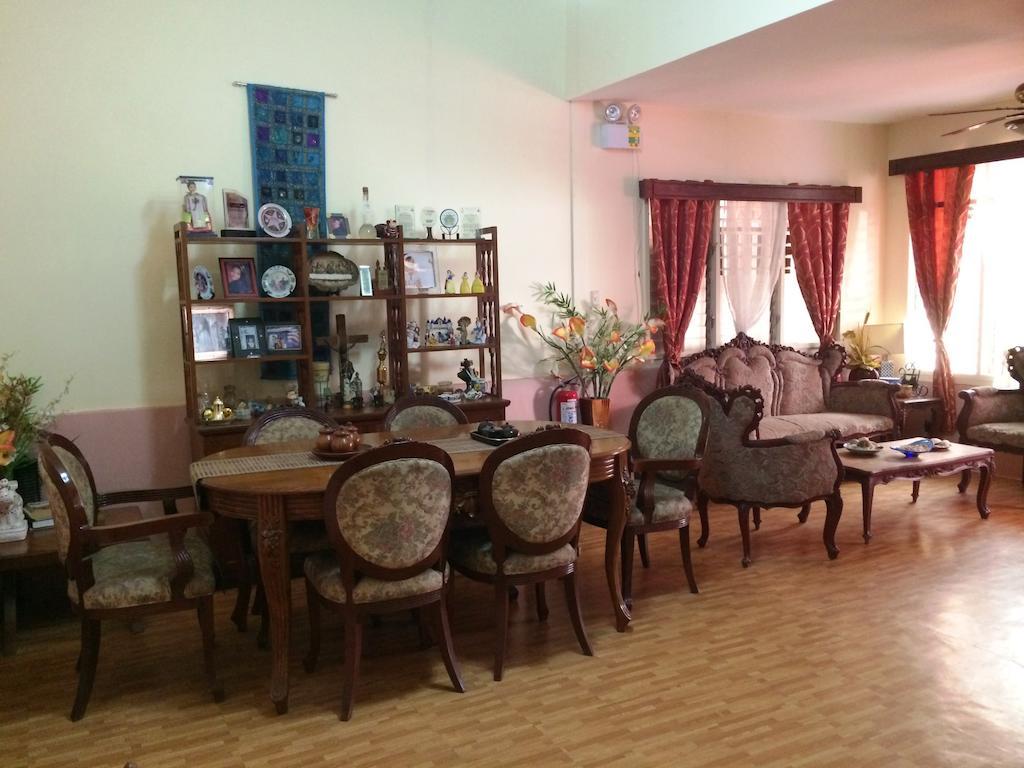 Ysabelle Mansion Bed & Breakfast Puerto Princesa Ngoại thất bức ảnh