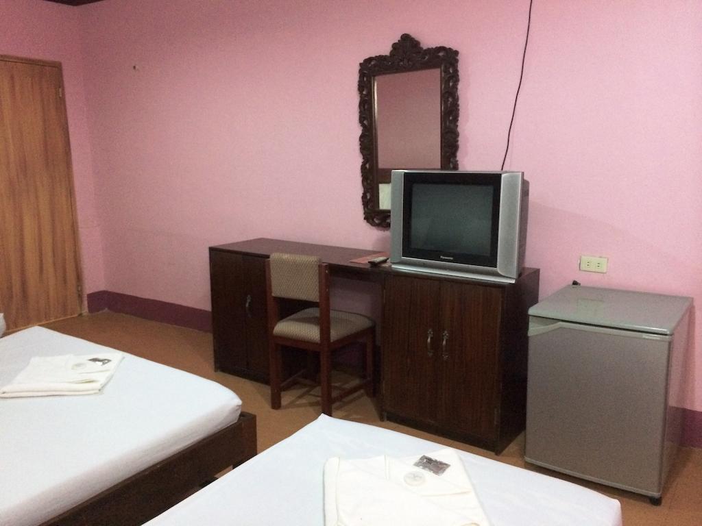 Ysabelle Mansion Bed & Breakfast Puerto Princesa Ngoại thất bức ảnh