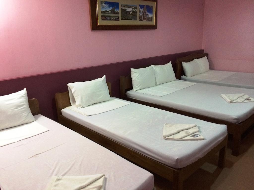 Ysabelle Mansion Bed & Breakfast Puerto Princesa Ngoại thất bức ảnh