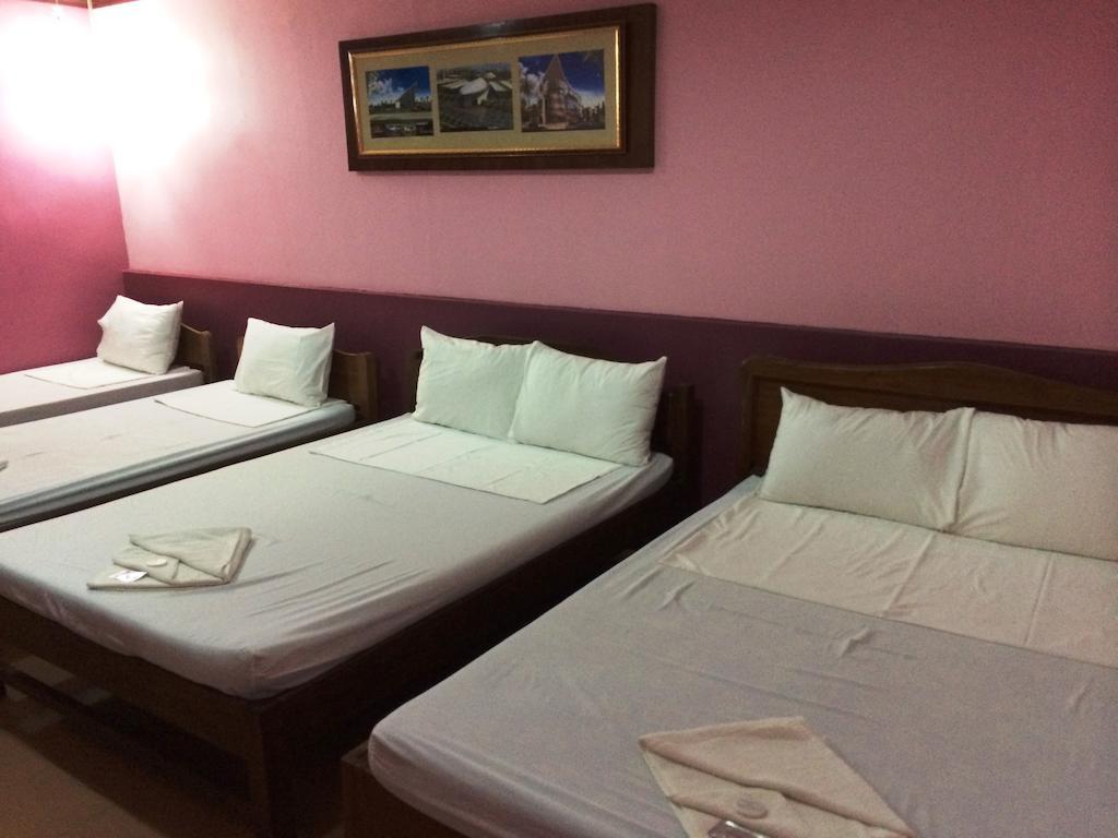 Ysabelle Mansion Bed & Breakfast Puerto Princesa Ngoại thất bức ảnh