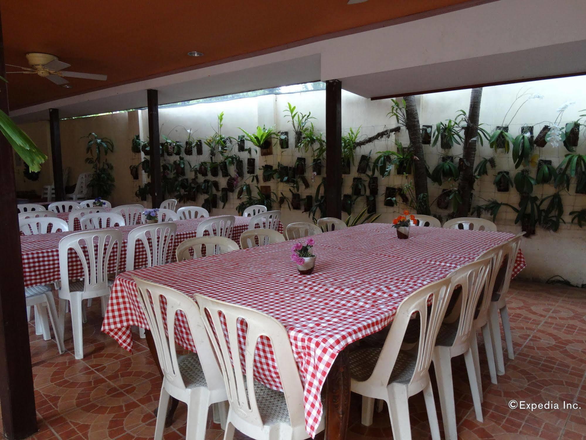 Ysabelle Mansion Bed & Breakfast Puerto Princesa Ngoại thất bức ảnh
